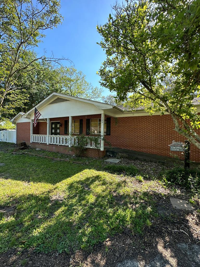 189 Pine Street, Gordon, GA 30131 125,900 1652 Sq.ft 2 Bedrooms