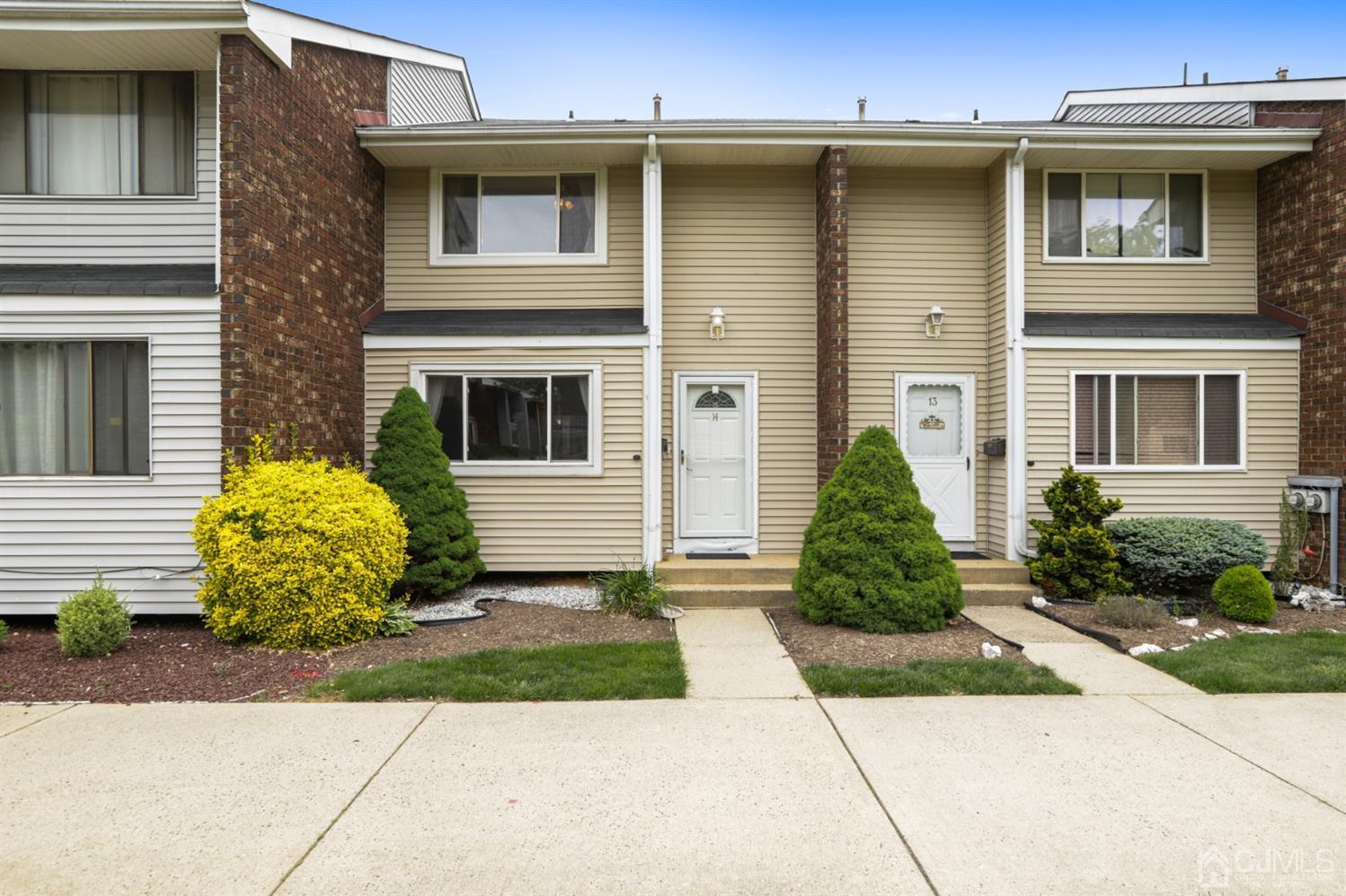 14 14 Quincy Circle, South Brunswick, NJ 08801 275,000 2.00 Bedrooms