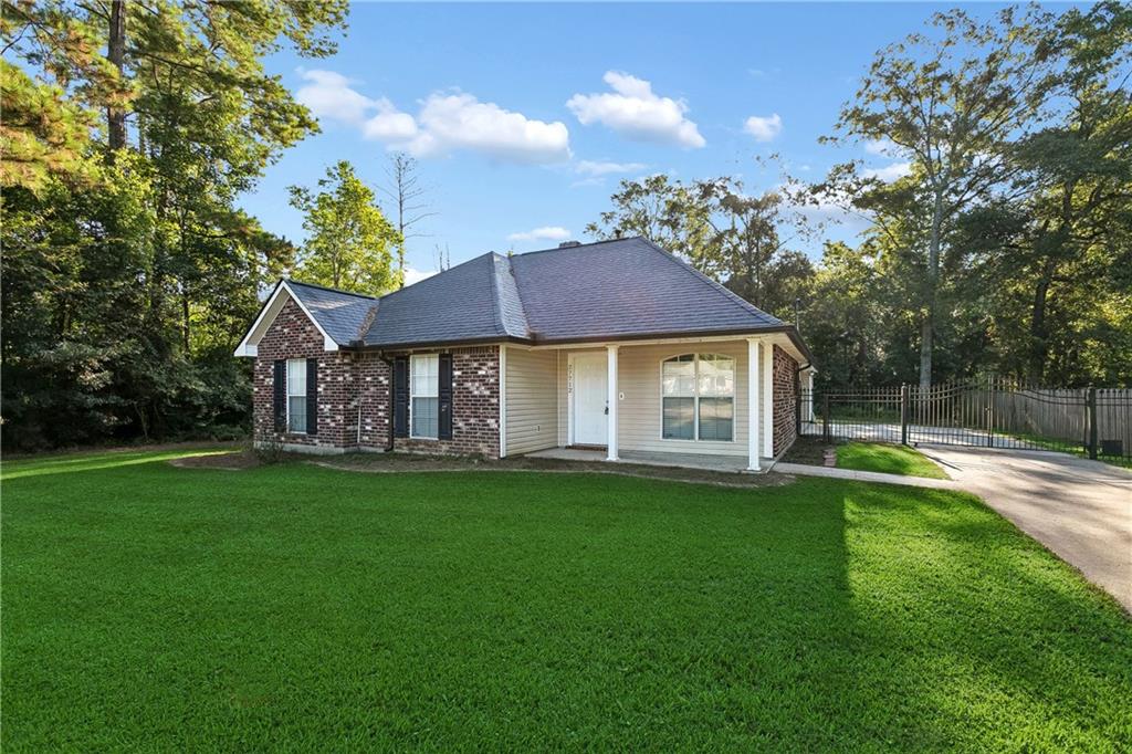 27712 COUNTRY Drive